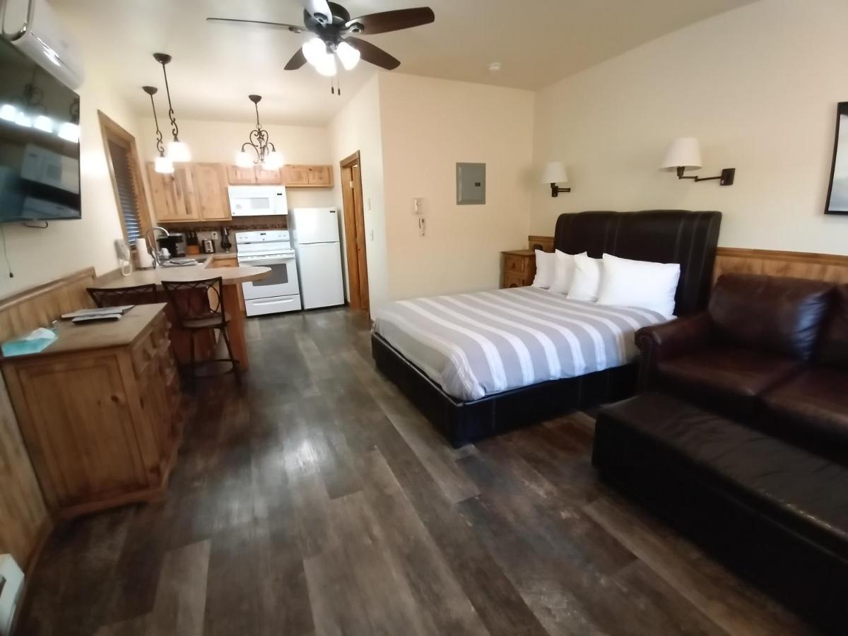 黄石河滨小屋酒店 加德纳 外观 照片